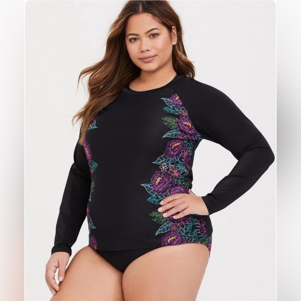 Black Floral Active Wireless Unlined Rashguard